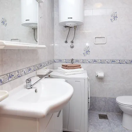 Rose Garden Apartment